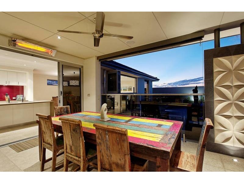 54 Arabella Loop, North Coogee WA 6163