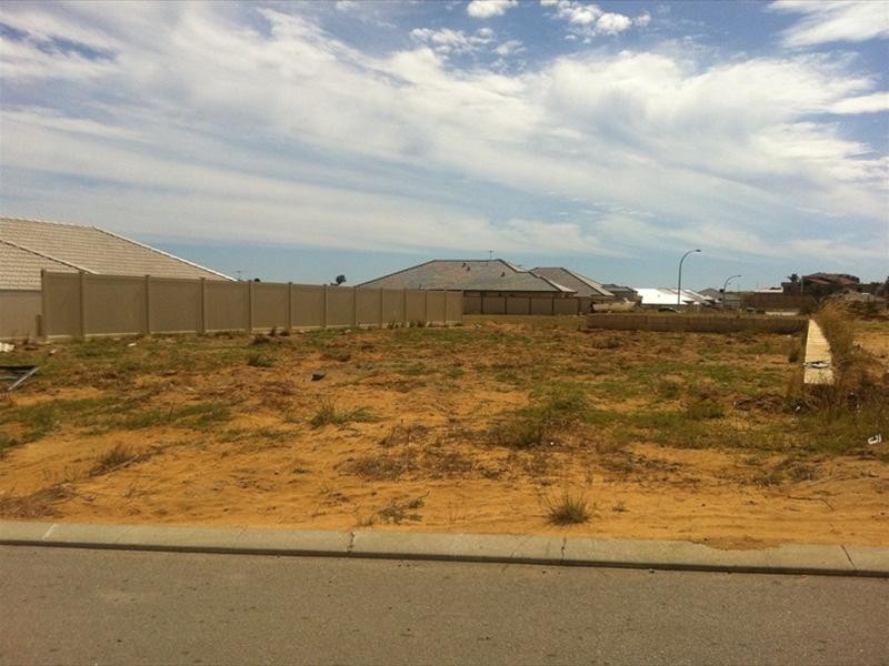 13 Positano Crescent, Yangebup WA 6164