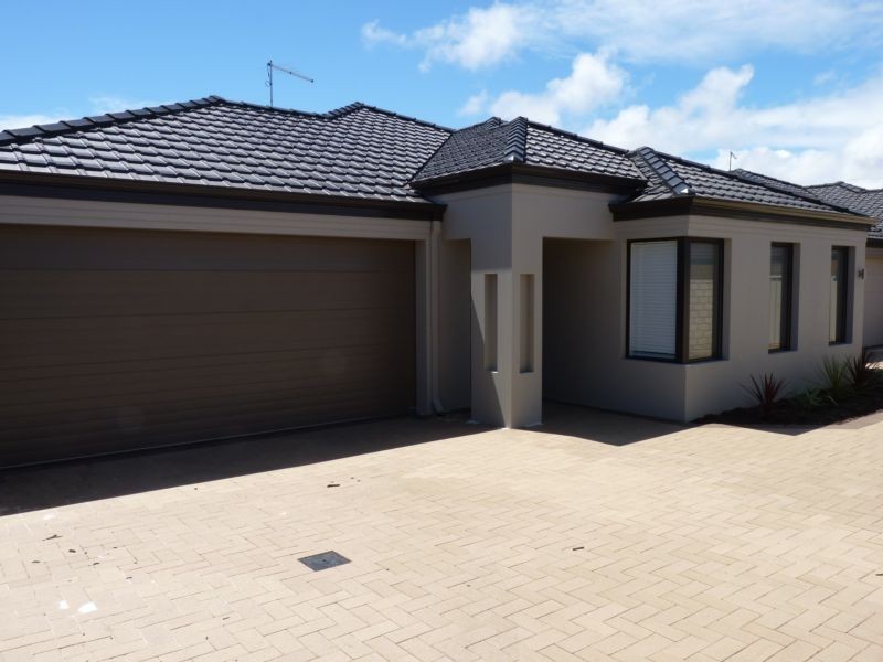 2/38 Zlinya Circle, Spearwood WA 6163