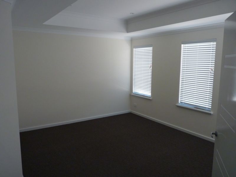 2/38 Zlinya Circle, Spearwood WA 6163