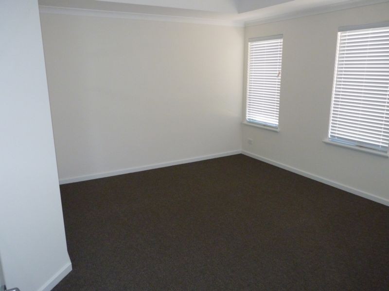 2/38 Zlinya Circle, Spearwood WA 6163