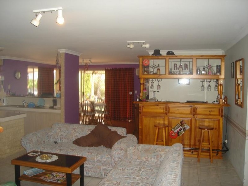 71 Leeuwin Parade, Rockingham WA 6168