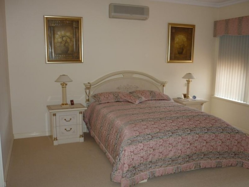 17 Capstone Rise, Coogee WA 6166