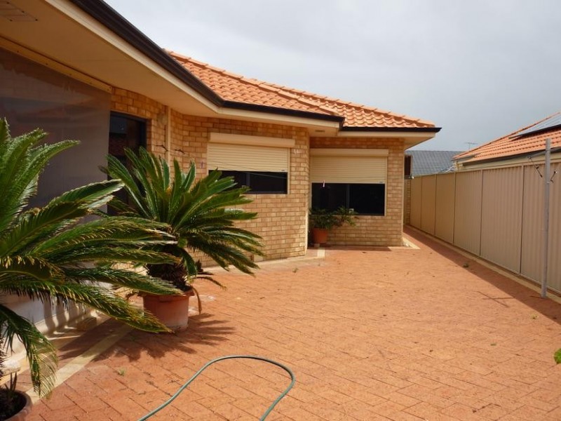 17 Capstone Rise, Coogee WA 6166