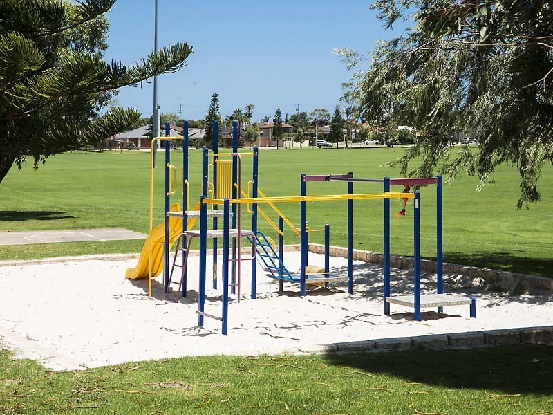 30 Shelley Way, Munster WA 6166