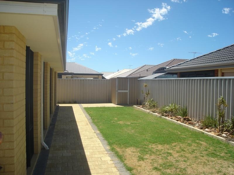 12 Maverick Prom, Shoalwater WA 6169