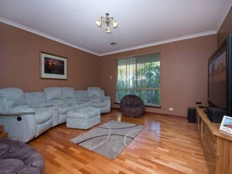 11 TUNIS PLACE, Coogee WA 6166