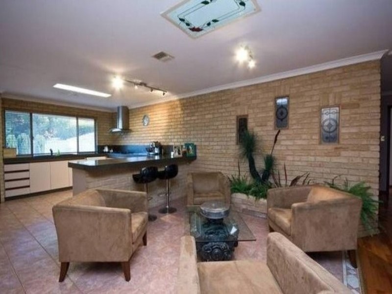 11 TUNIS PLACE, Coogee WA 6166
