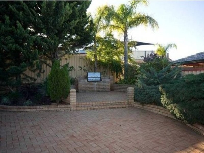 11 TUNIS PLACE, Coogee WA 6166