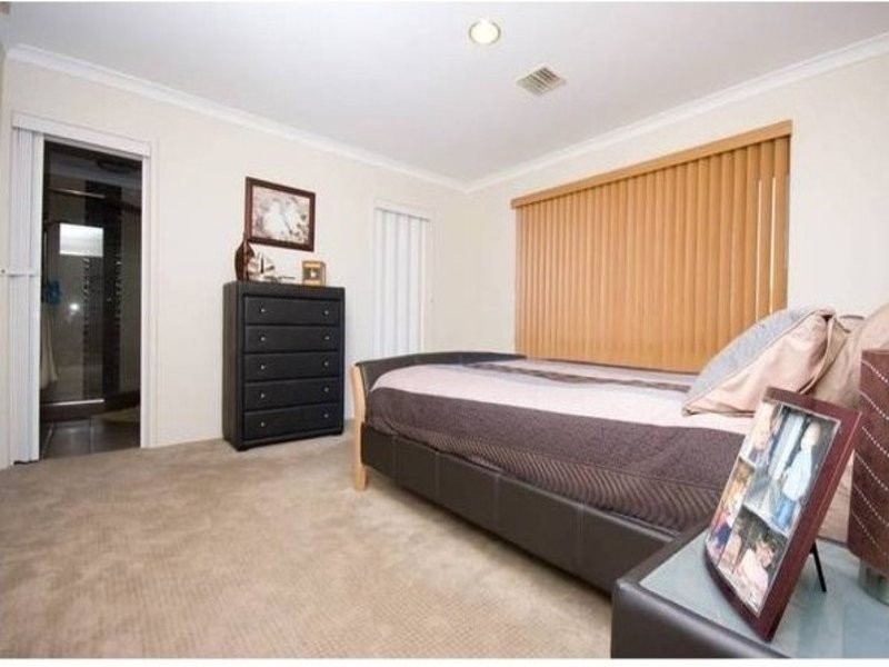 11 TUNIS PLACE, Coogee WA 6166