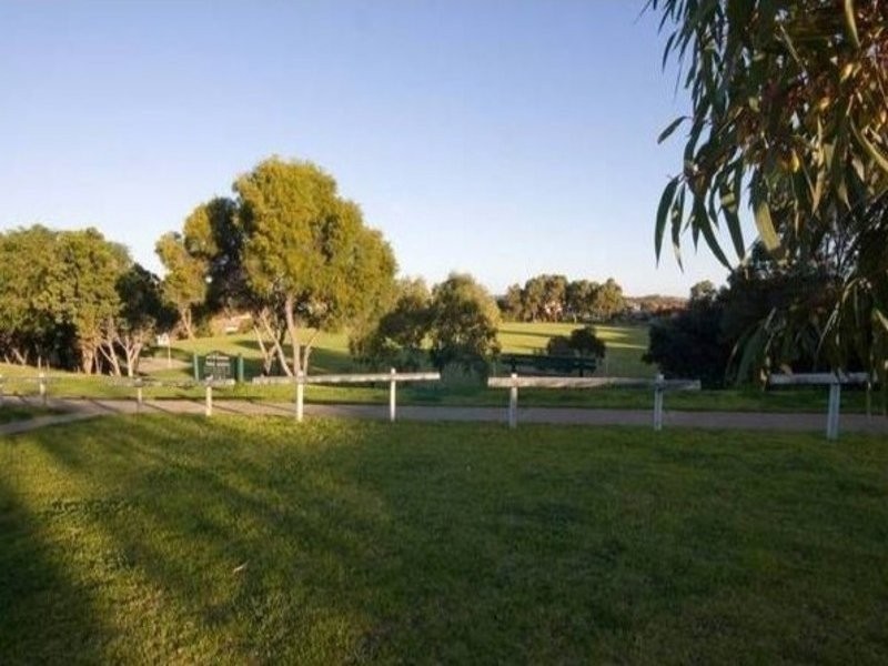 11 TUNIS PLACE, Coogee WA 6166