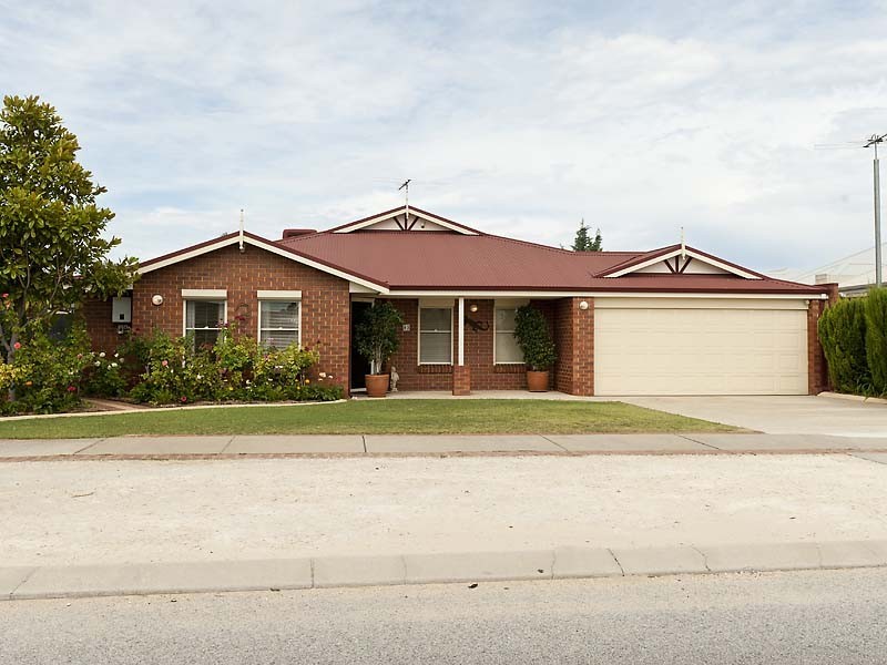 83 Lydon Boulevard, Atwell WA 6164