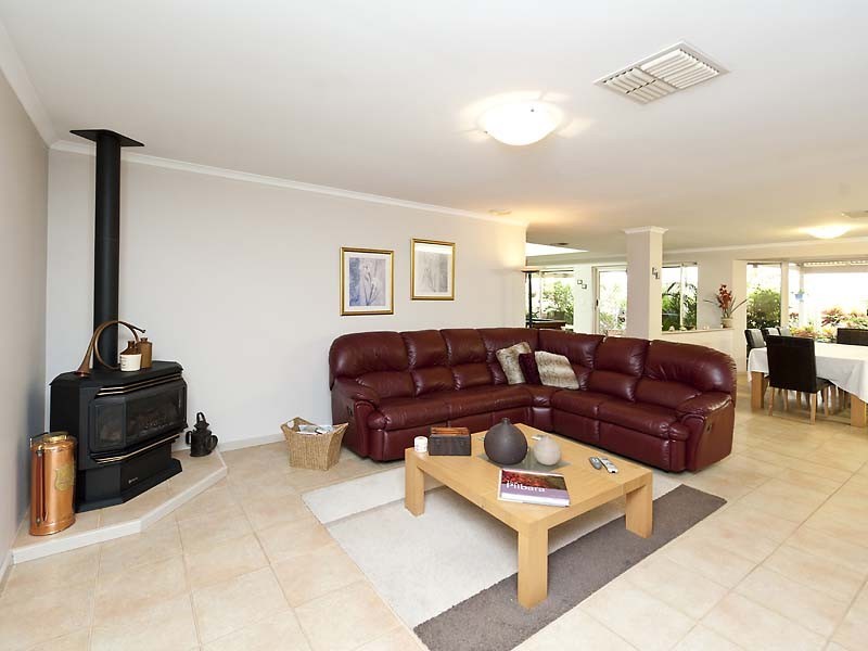 83 Lydon Boulevard, Atwell WA 6164