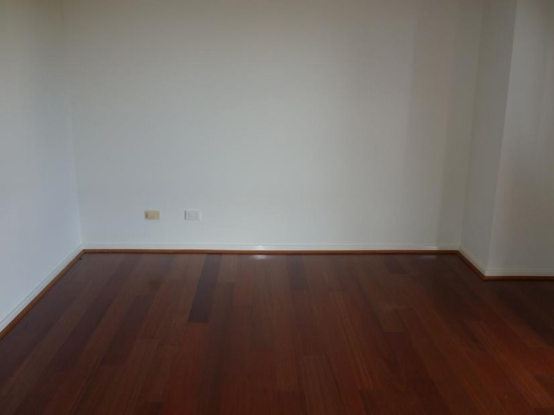 15 Kotisina Gardens, Munster WA 6166