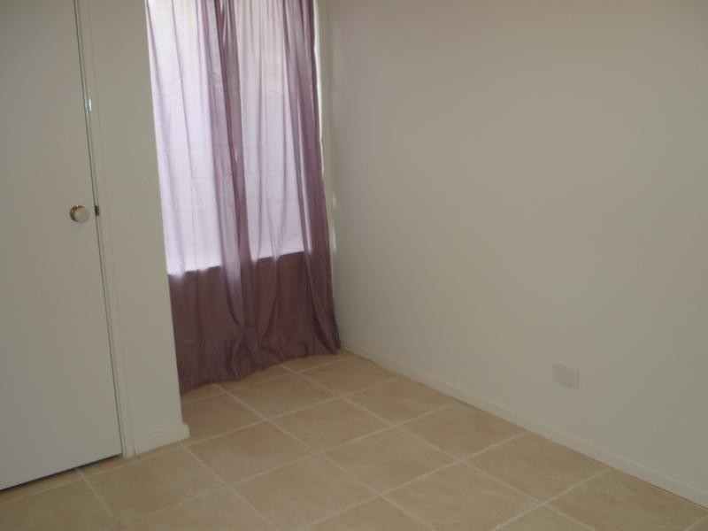 15 Kotisina Gardens, Munster WA 6166