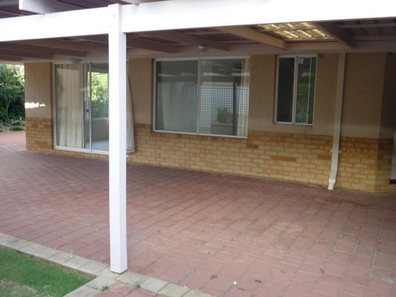 15 Kotisina Gardens, Munster WA 6166