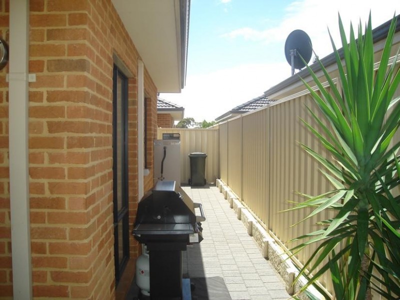 3/15 Coogee Road, Munster WA 6166