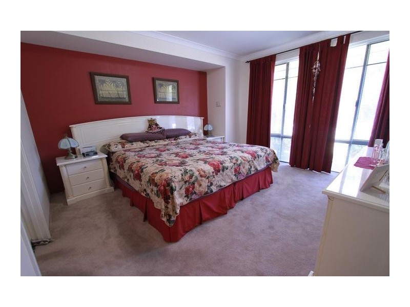 22 Hawksbury Retreat, Atwell WA 6164