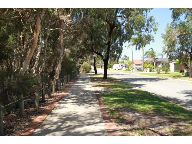 22 Hawksbury Retreat, Atwell WA 6164