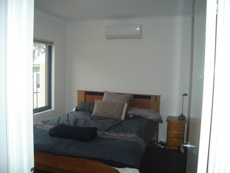 1/1 Dodd Street, Hamilton Hill WA 6163