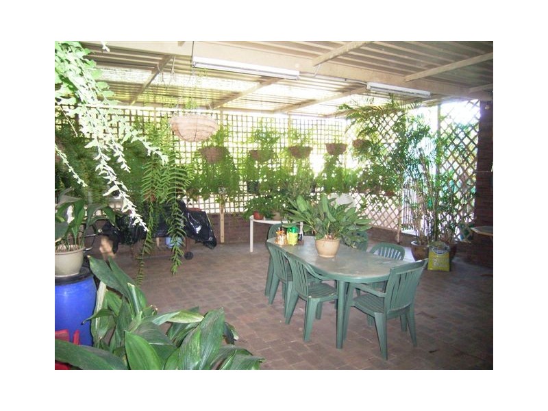 4 Shallow Street, Spearwood WA 6163