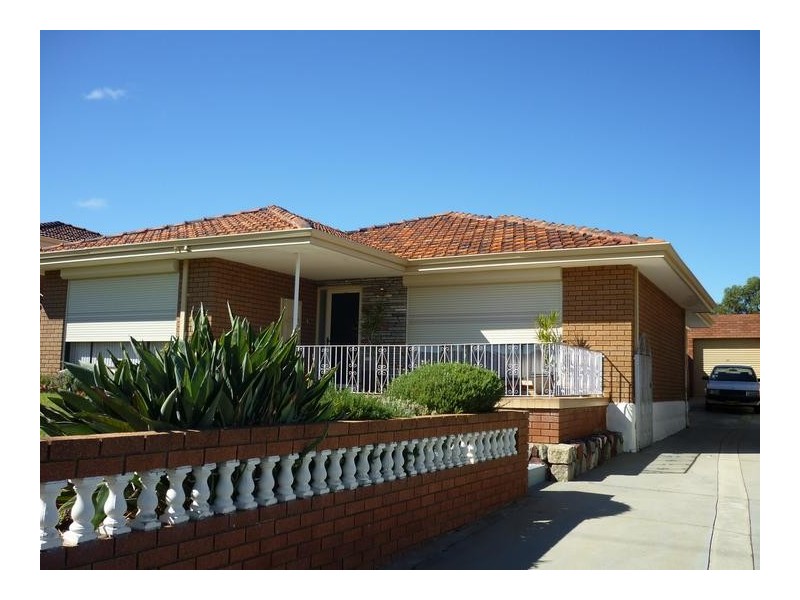 61 Stevens Street, White Gum Valley WA 6162