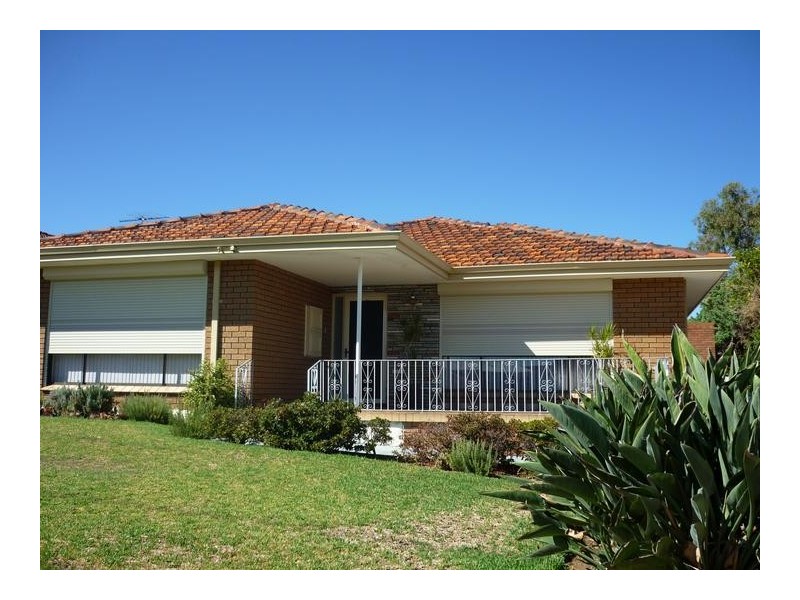 61 Stevens Street, White Gum Valley WA 6162