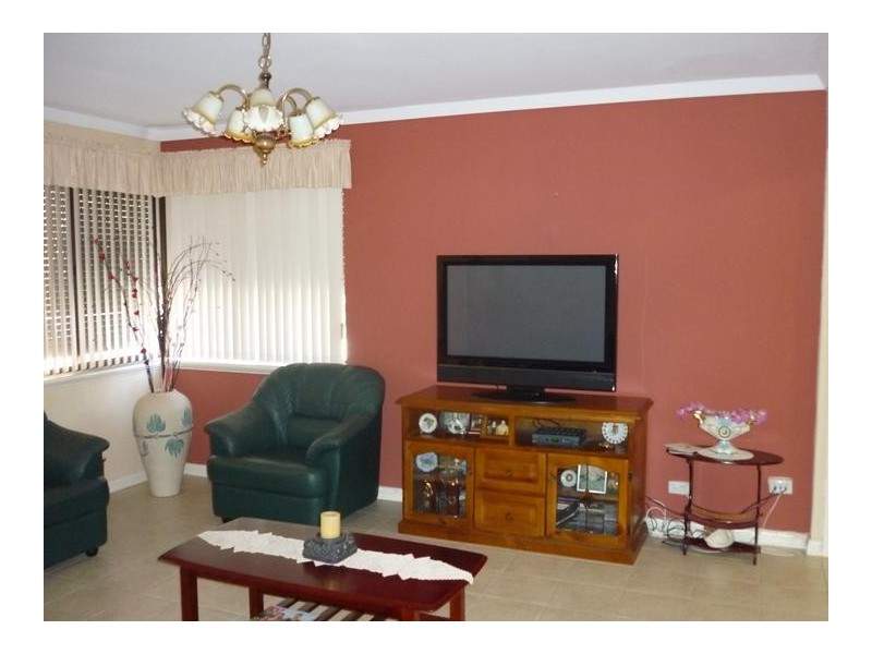 61 Stevens Street, White Gum Valley WA 6162