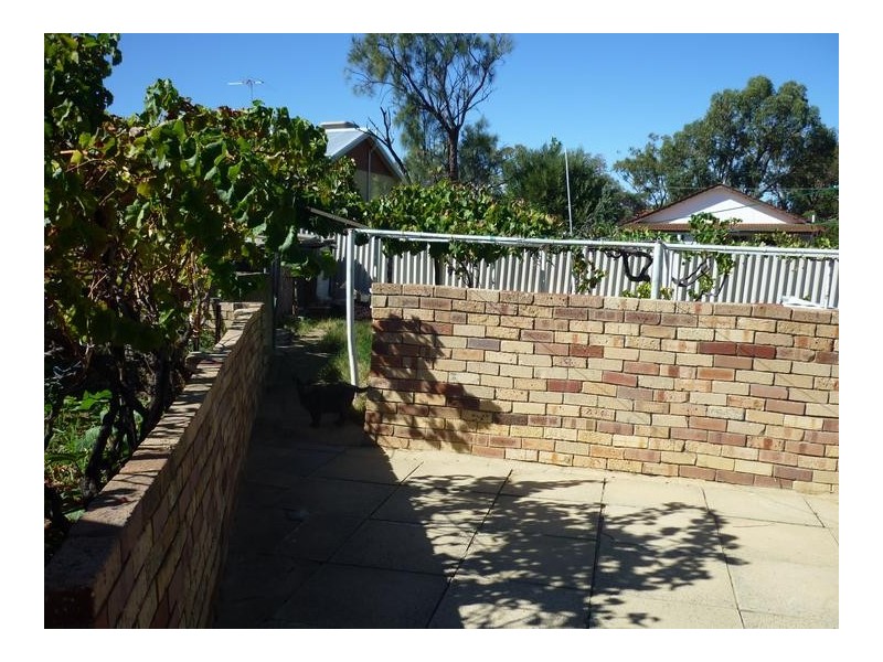 61 Stevens Street, White Gum Valley WA 6162