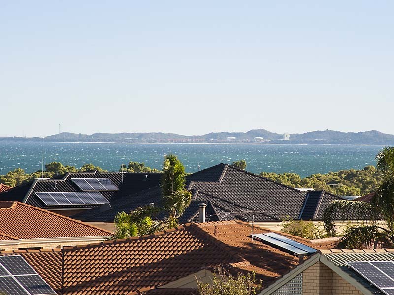35 Longreach Parade, Coogee WA 6166