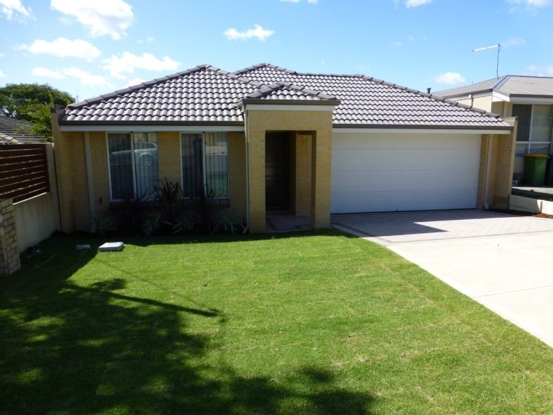 52 March Street, Spearwood WA 6163