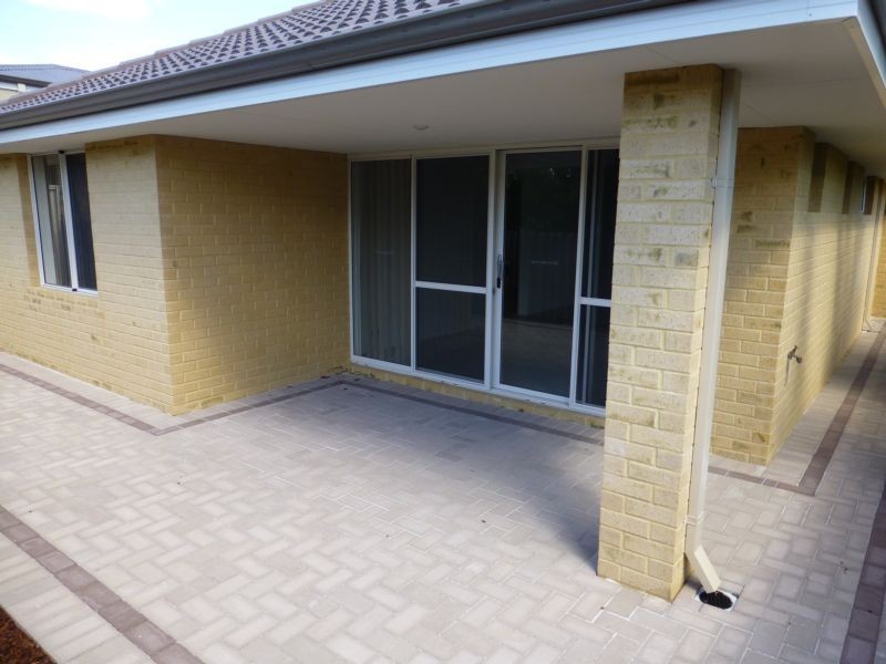 52 March Street, Spearwood WA 6163