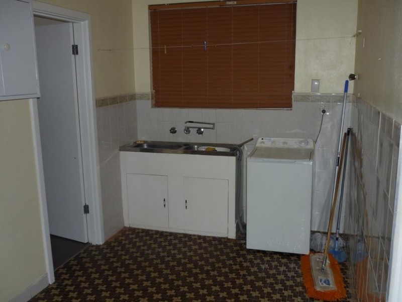 147 Hamilton Road, Spearwood WA 6163