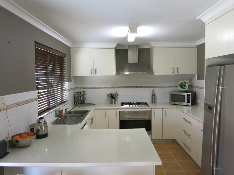 9 Chaucer Close, Spearwood WA 6163