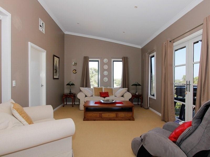 11A Beach Street, Coogee WA 6166