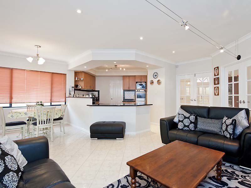 9 Grljusich Place, Spearwood WA 6163