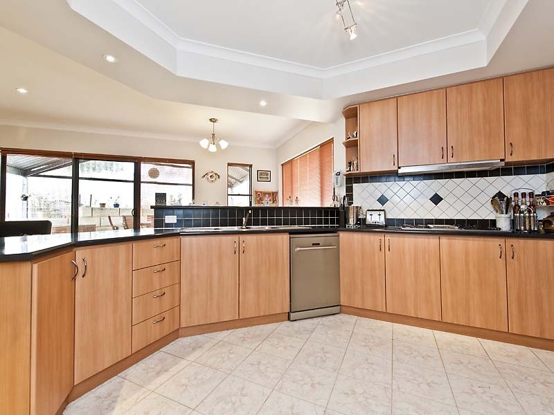 9 Grljusich Place, Spearwood WA 6163