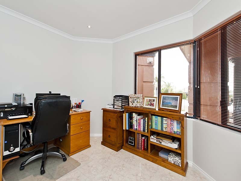9 Grljusich Place, Spearwood WA 6163