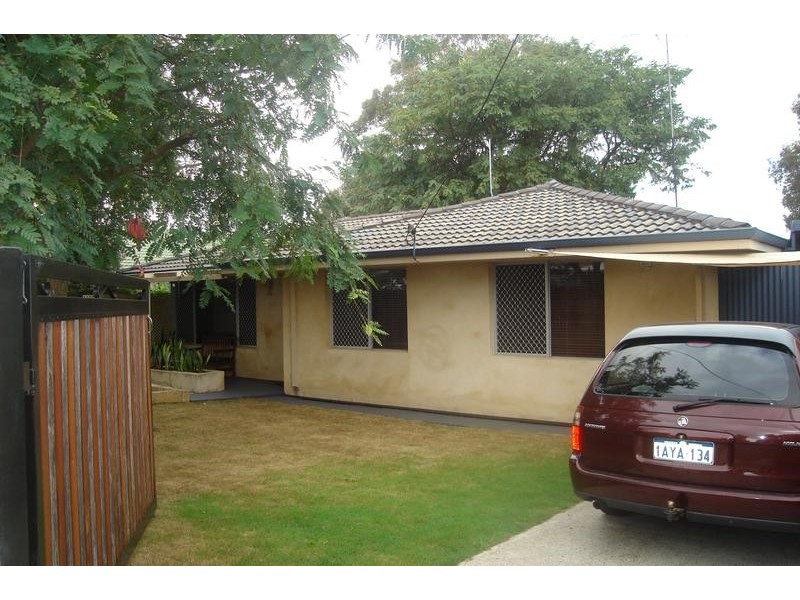 3 Adela Place, Spearwood WA 6163
