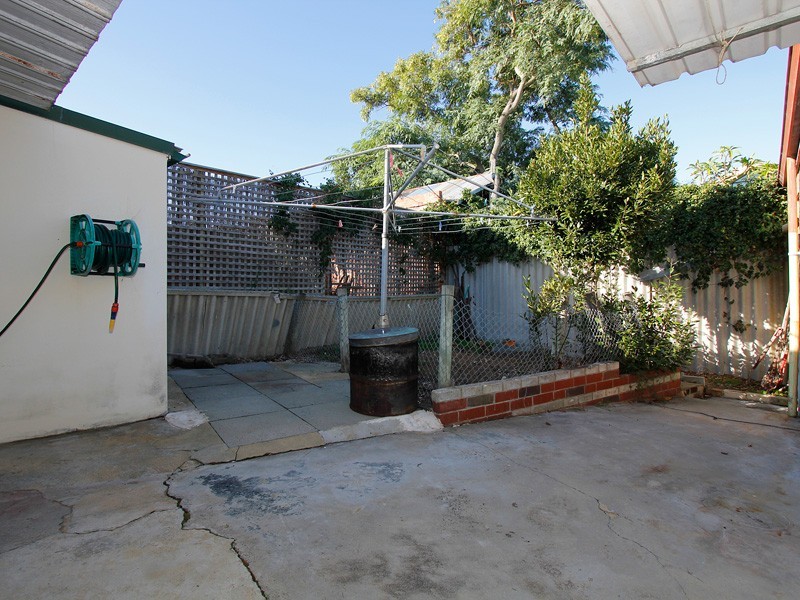 10 Wright Street, White Gum Valley WA 6162