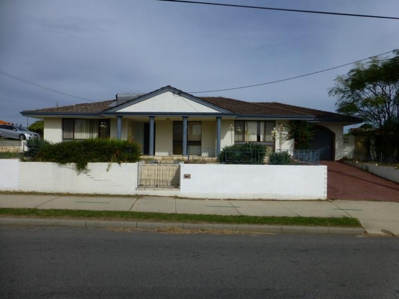 65 Forrest Road, Hamilton Hill WA 6163