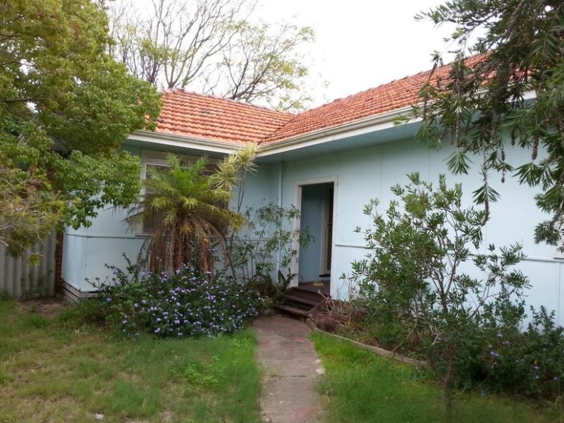 58 Nicholas Crescent, Hilton WA 6163