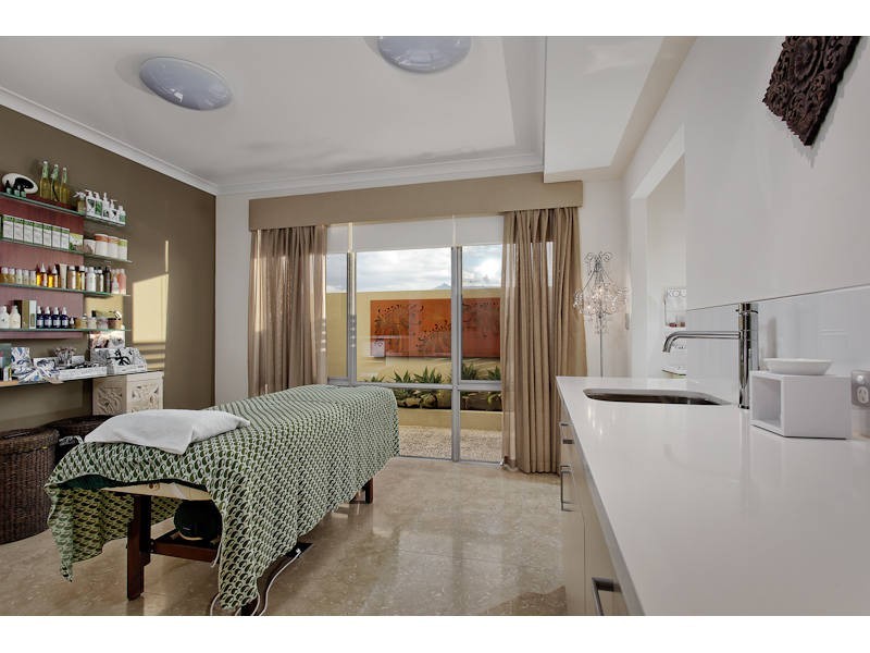 54 Arabella Loop, North Coogee WA 6163