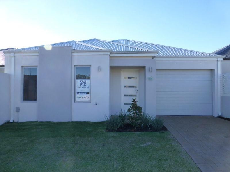 17/1 Lomax Court, Beeliar WA 6164
