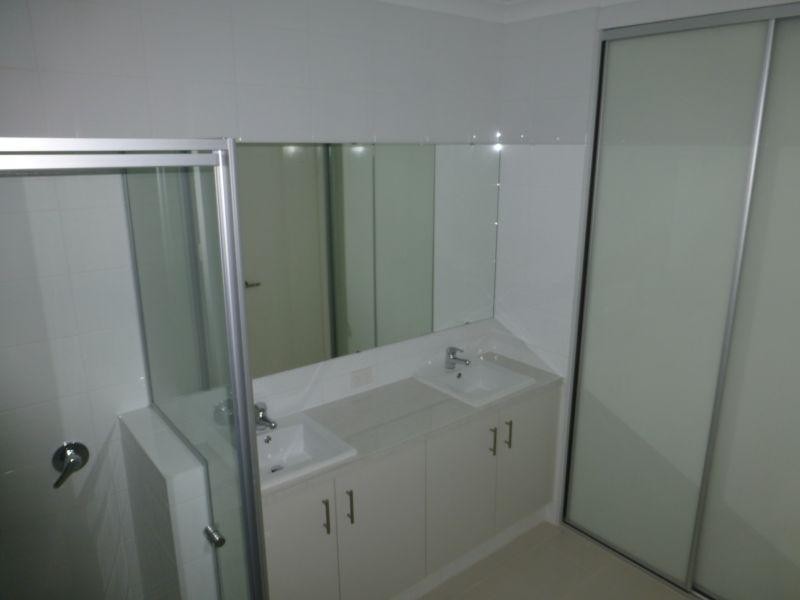 17/1 Lomax Court, Beeliar WA 6164