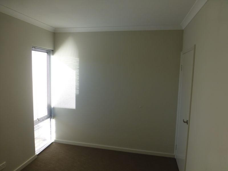 17/1 Lomax Court, Beeliar WA 6164