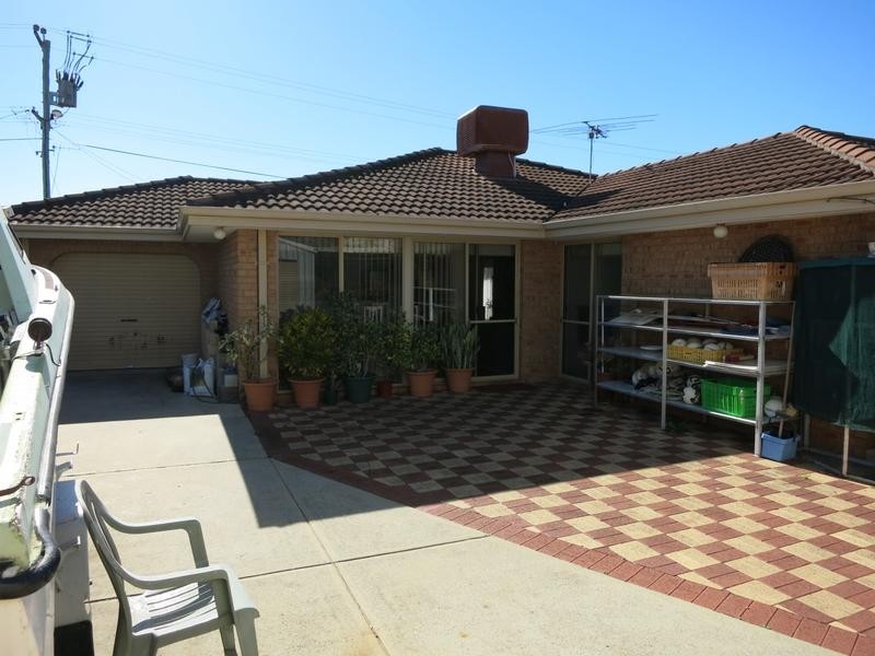 79 Forrest Road, Hamilton Hill WA 6163