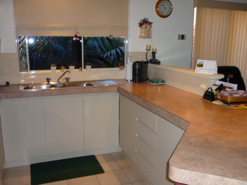 2/26 Gumina Place, Munster WA 6166