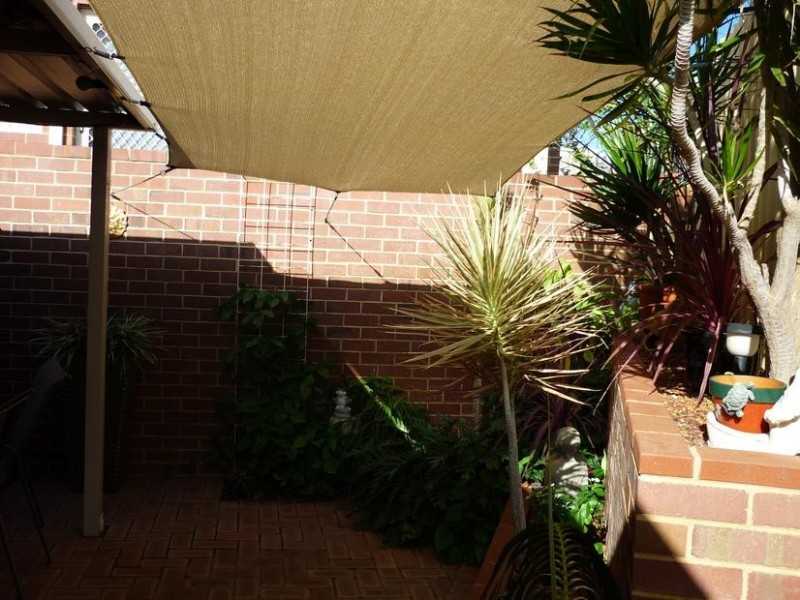 2/26 Gumina Place, Munster WA 6166