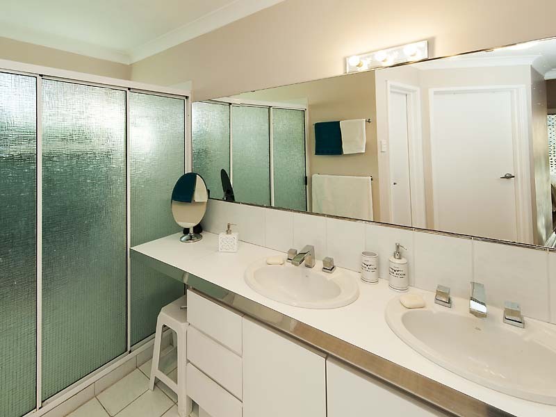 35 Longreach Parade, Coogee WA 6166